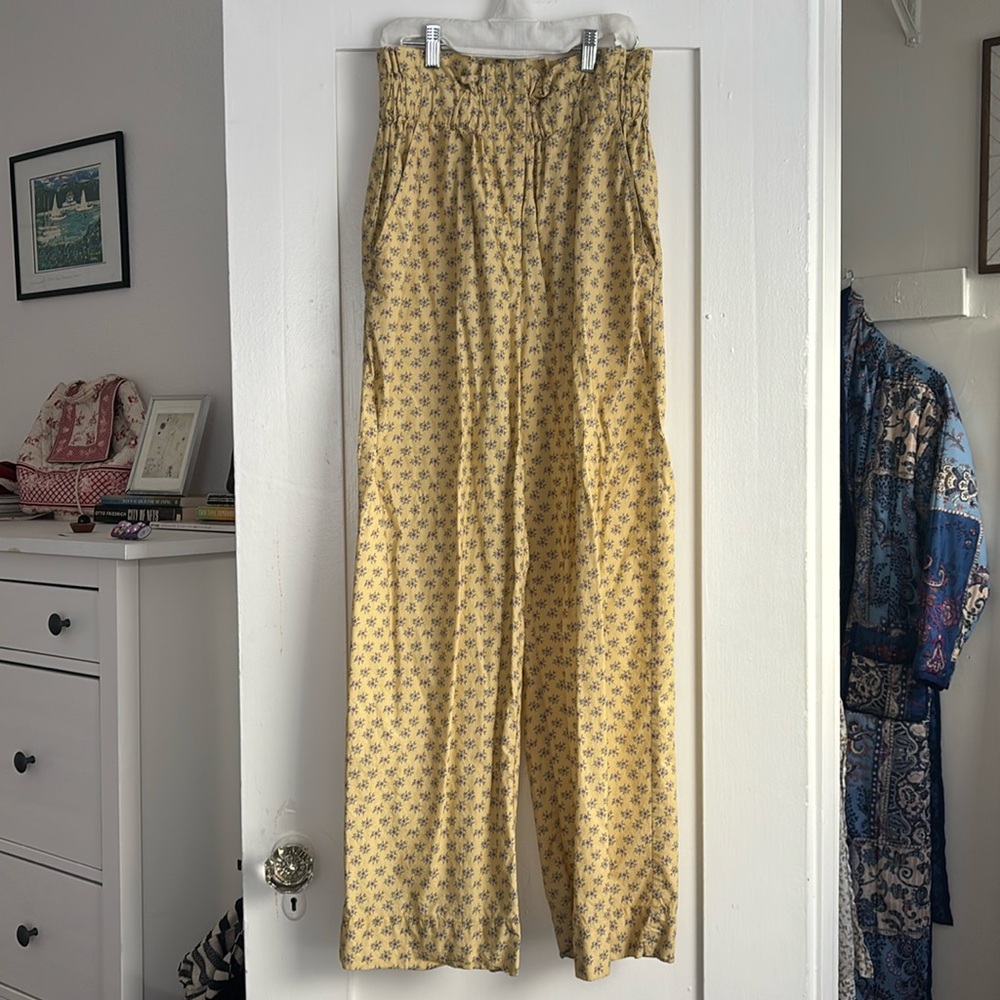 Sea New York cotton yellow floral paper bag pants size small has pockets